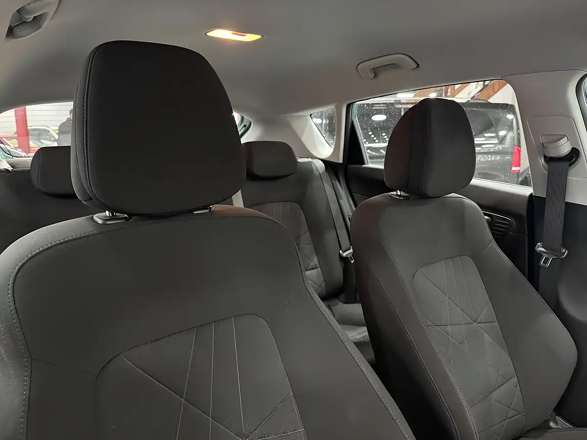 Used 2023 Hyundai Bayon Se Connect Mangrove Green - Interior and Exterior details 13