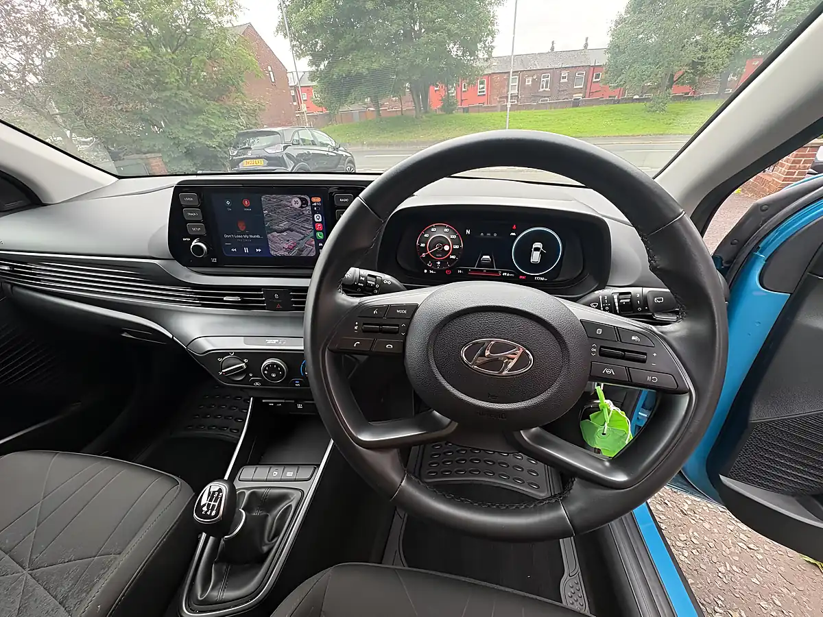 Used 2023 Hyundai Bayon Se Connect Turquoise - Interior and Exterior details 18