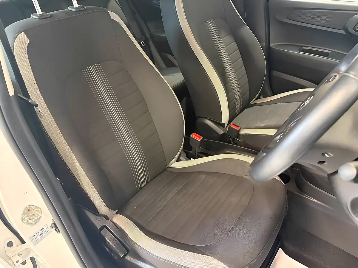 Used 2023 Hyundai I10 Se Connect White - Interior and Exterior details 11