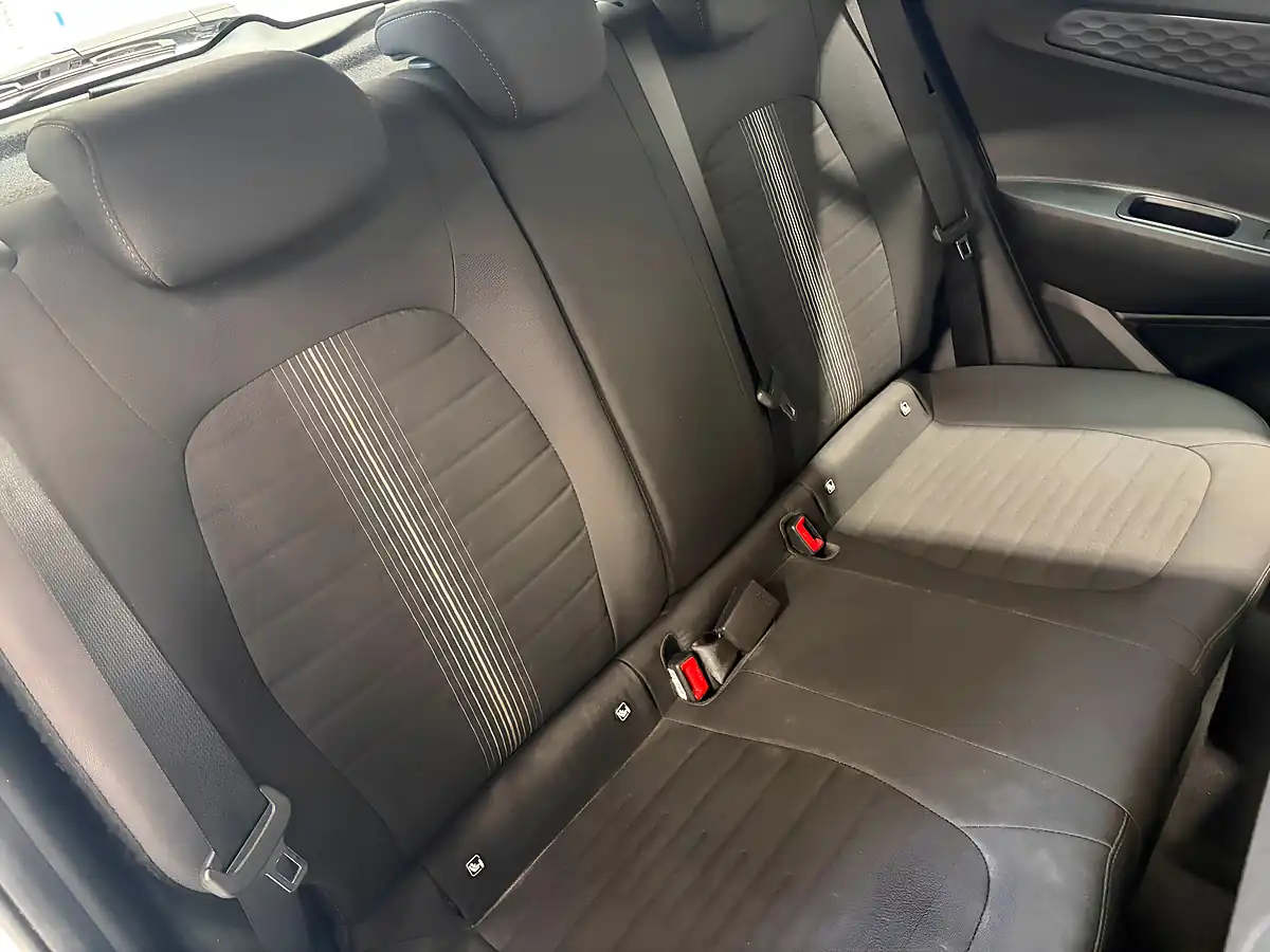 Used 2023 Hyundai I10 Se Connect White - Interior and Exterior details 18