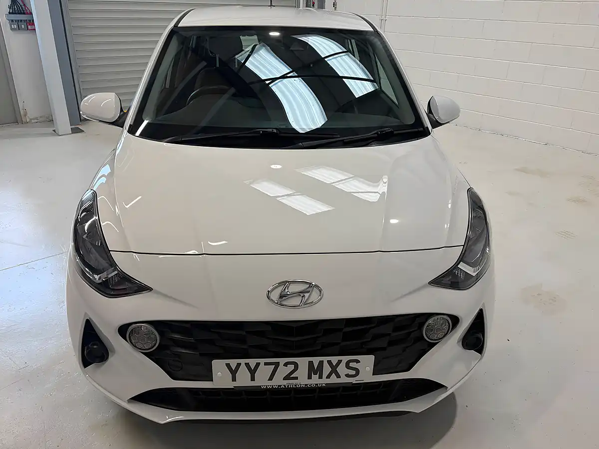 Used 2023 Hyundai I10 Se Connect White - Interior and Exterior details 4