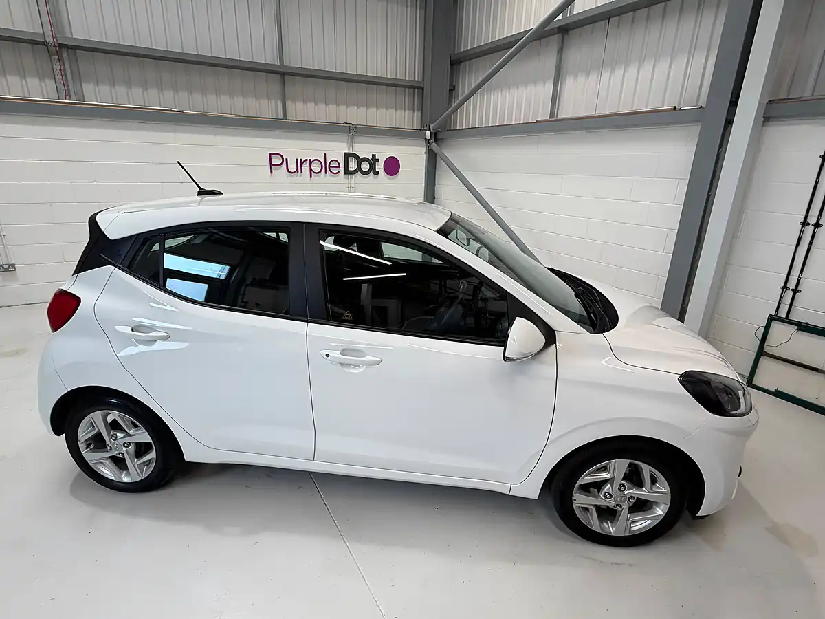 Used 2023 Hyundai I10 Se Connect White - Interior and Exterior details 8