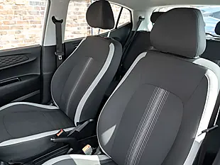 Used 2023 Hyundai I10 Se White - Interior and Exterior details 4