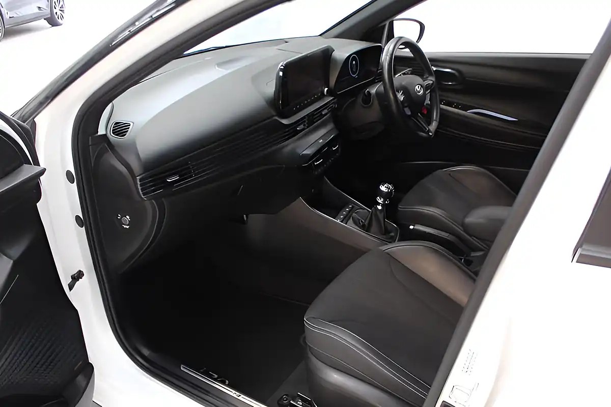 Used 2023 Hyundai i20 N White - Interior and Exterior details 10