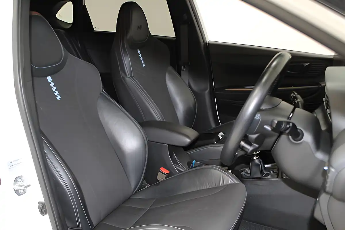 Used 2023 Hyundai i20 N White - Interior and Exterior details 14