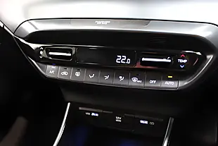 Used 2023 Hyundai i20 N White - Interior and Exterior details 17