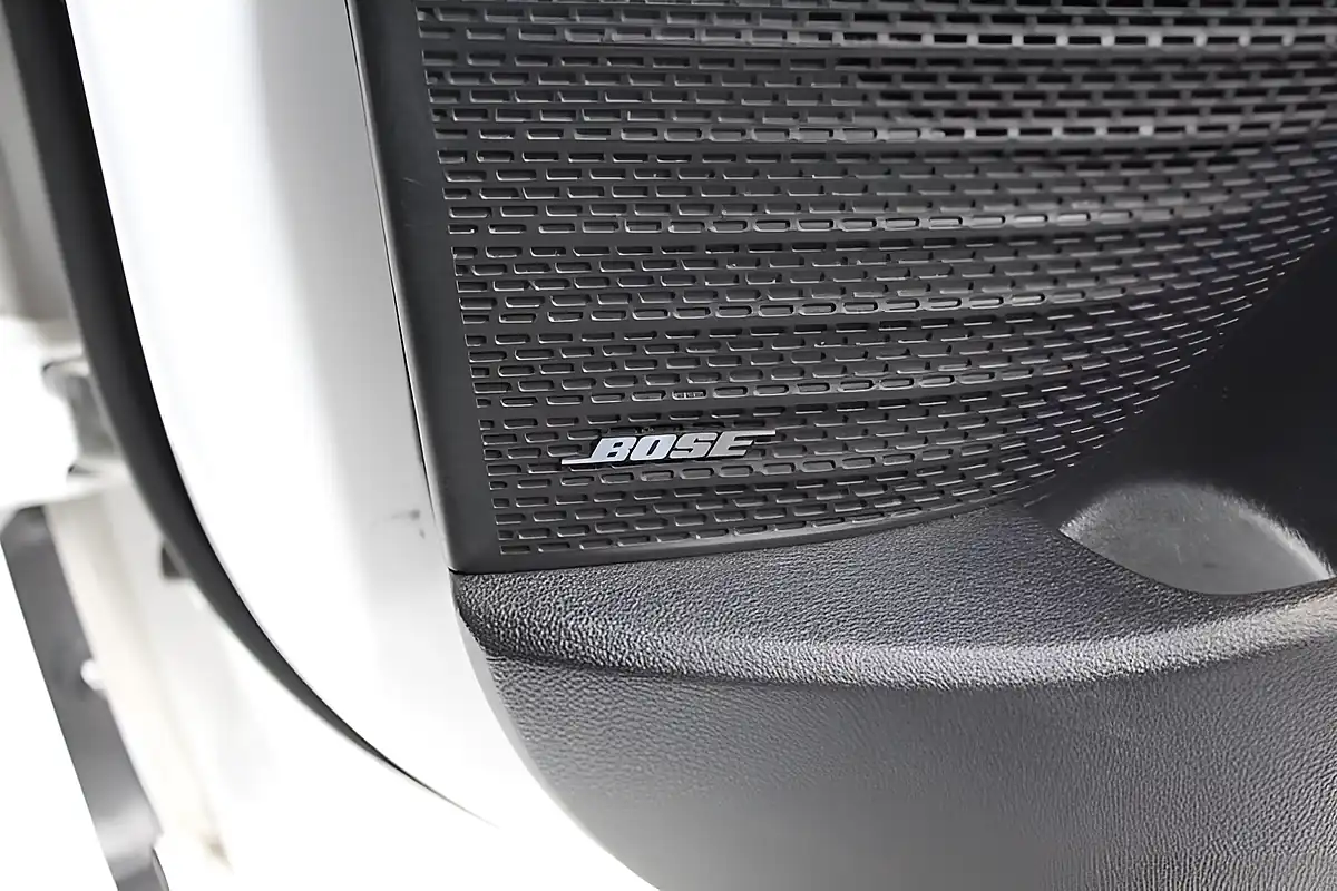 Used 2023 Hyundai i20 N White - Interior and Exterior details 18
