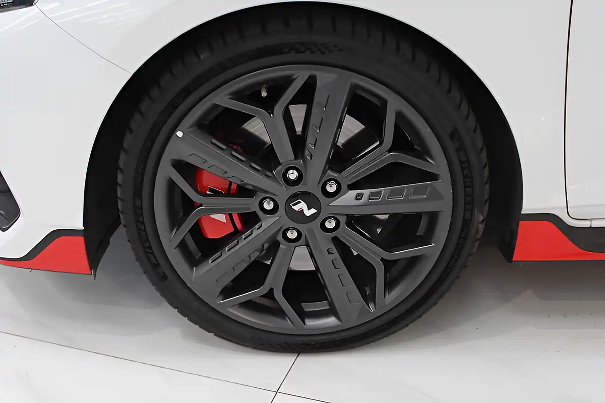 Used 2023 Hyundai i20 N White - Interior and Exterior details 9