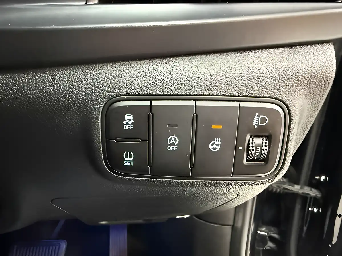 Used 2023 Hyundai I20 Premium Phantom Black - Interior and Exterior details 8