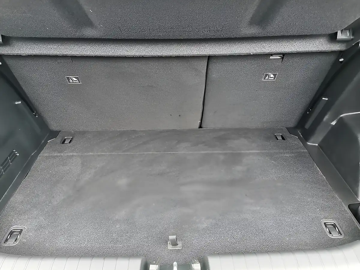 Used 2023 Hyundai I20 Se Connect Black - Interior and Exterior details 12