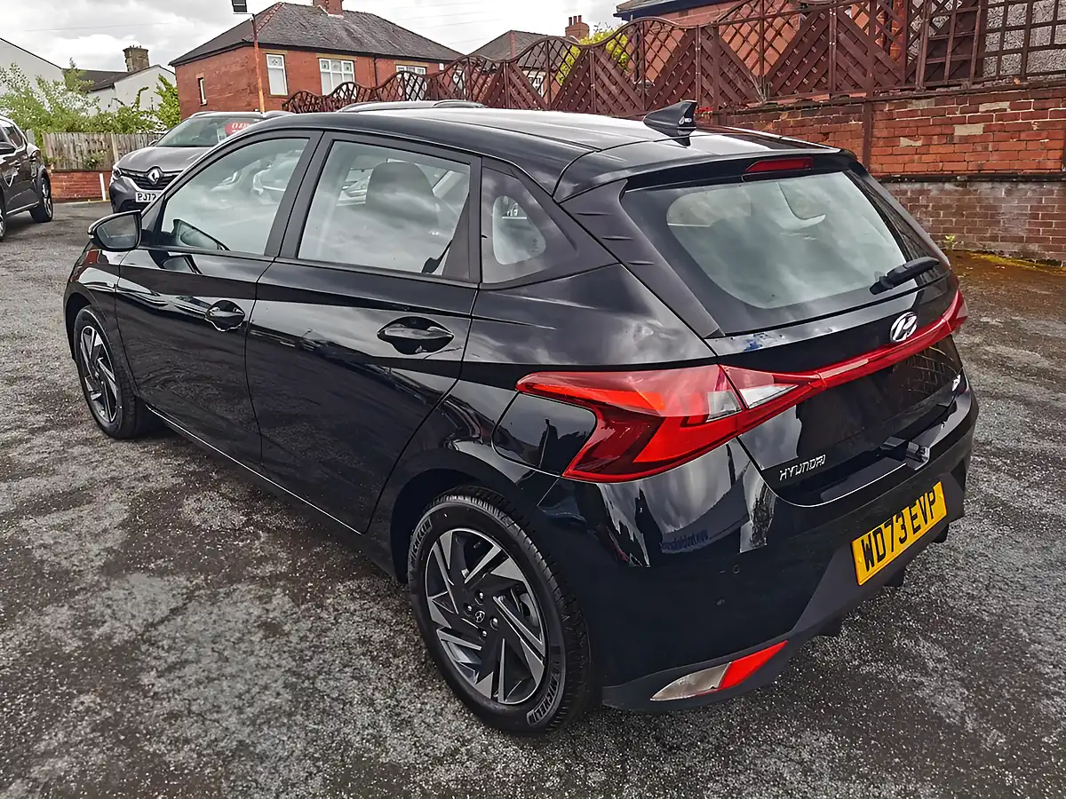 Used 2023 Hyundai I20 Se Connect Black - Interior and Exterior details 4