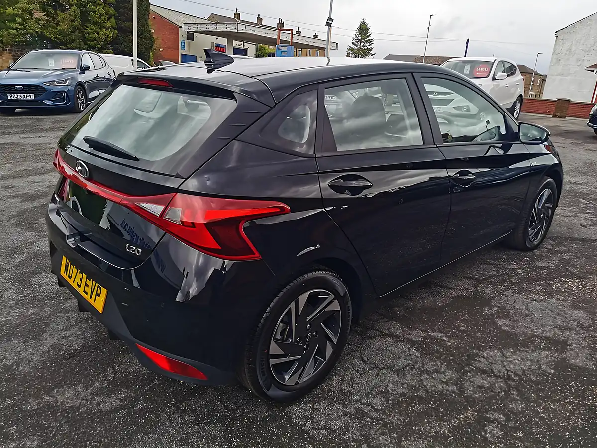 Used 2023 Hyundai I20 Se Connect Black - Interior and Exterior details 6