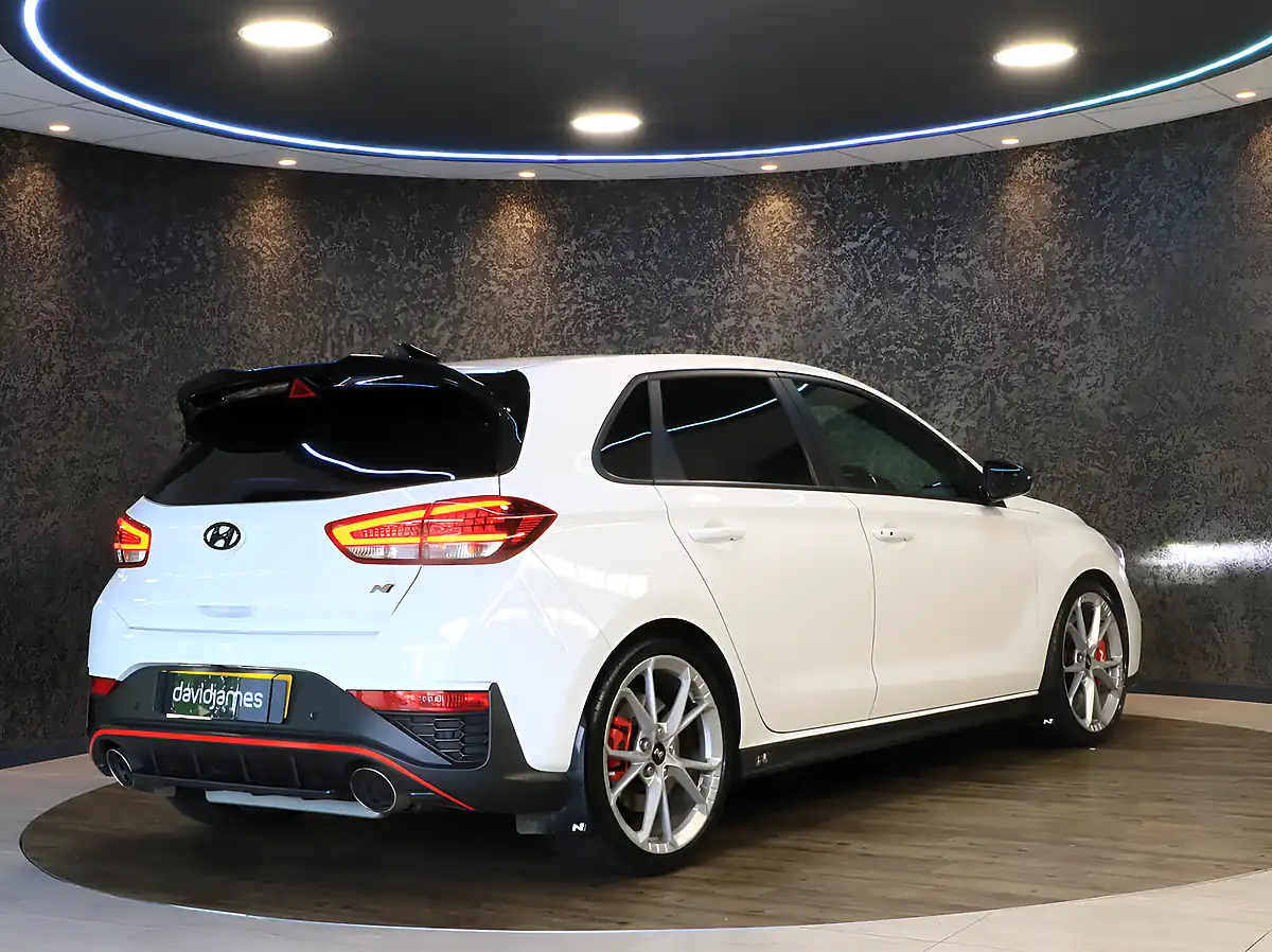 Used 2023 Hyundai i30 N Performance Atlas White - Interior and Exterior details 7