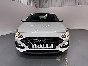 Used 2023 Hyundai I30 Se Connect White - Interior and Exterior details 2