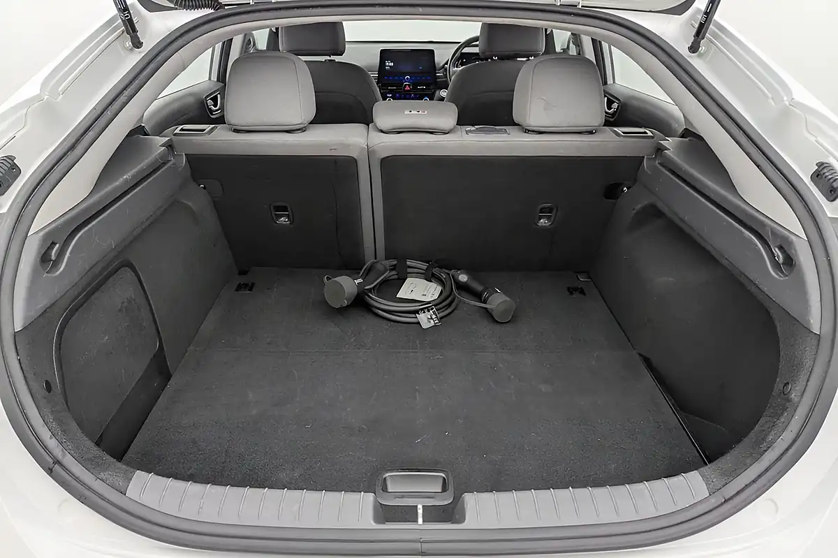 Used 2023 Hyundai Ioniq Premium Polar White - Interior and Exterior details 17