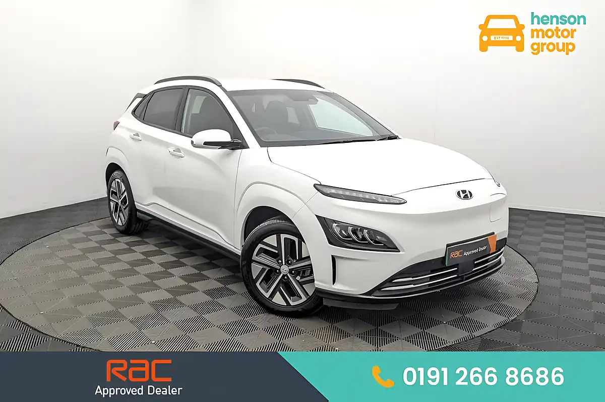 Used 2023 Hyundai Kona Premium Atlas White - Front View