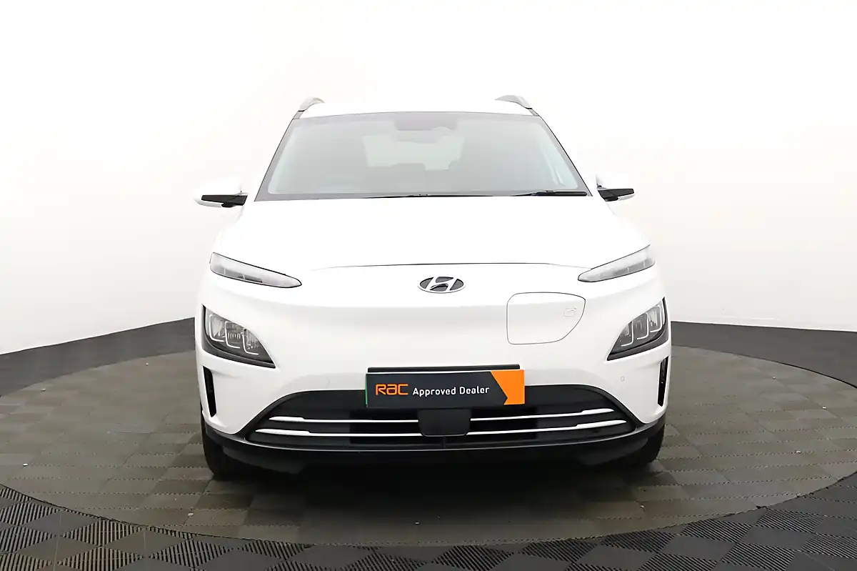 Used 2023 Hyundai Kona Premium Atlas White - Interior and Exterior details 7