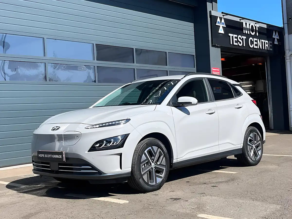Used 2023 Hyundai Kona Premium Cyber Grey - Interior and Exterior details 10