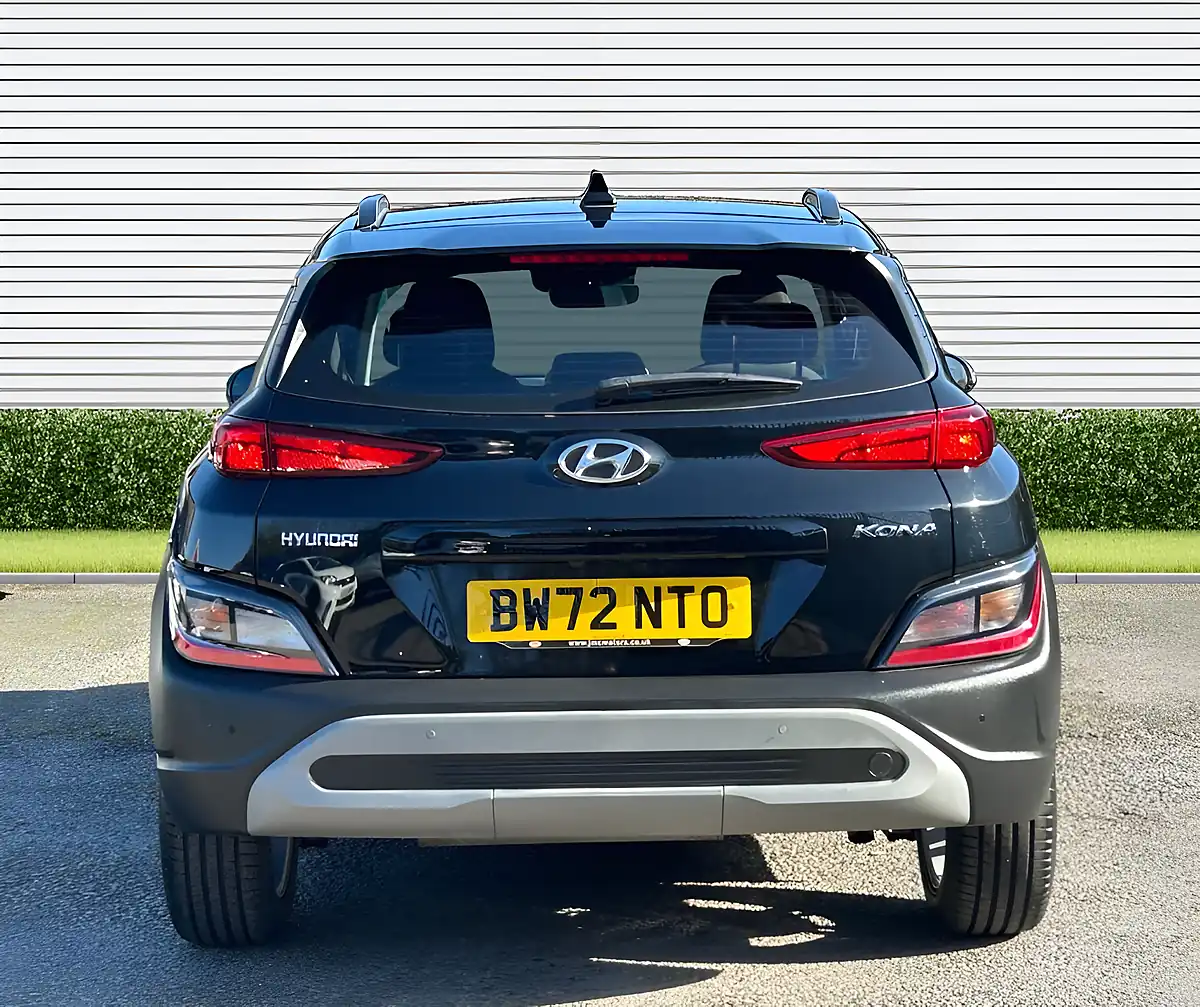 Used 2023 Hyundai Kona Se Connect Abyss Black - Interior and Exterior details 15