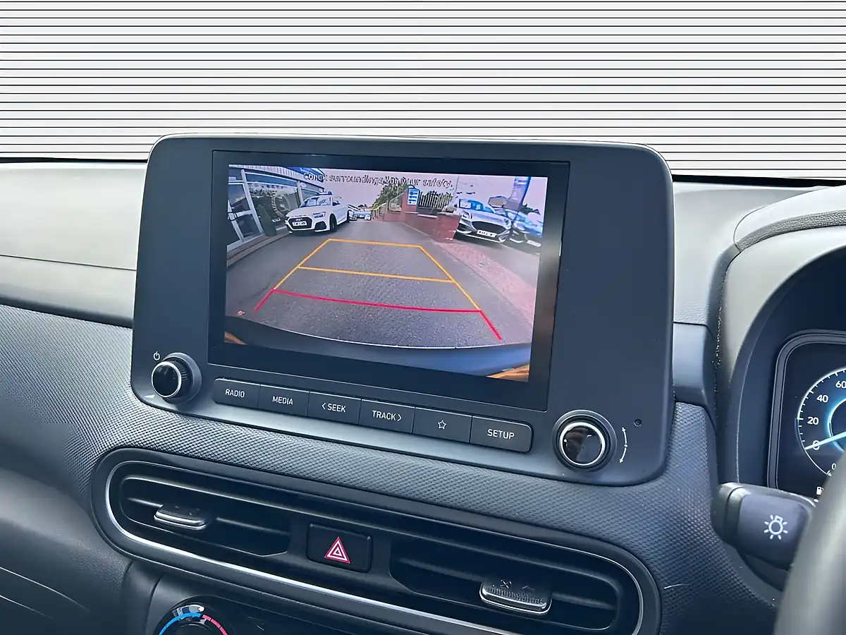 Used 2023 Hyundai Kona Se Connect Ecotronic Grey - Interior and Exterior details 10