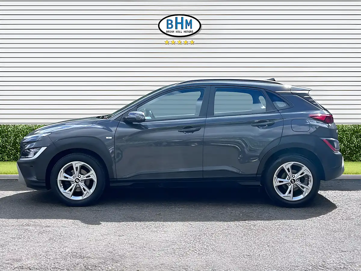 Used 2023 Hyundai Kona Se Connect Ecotronic Grey - Interior and Exterior details 6