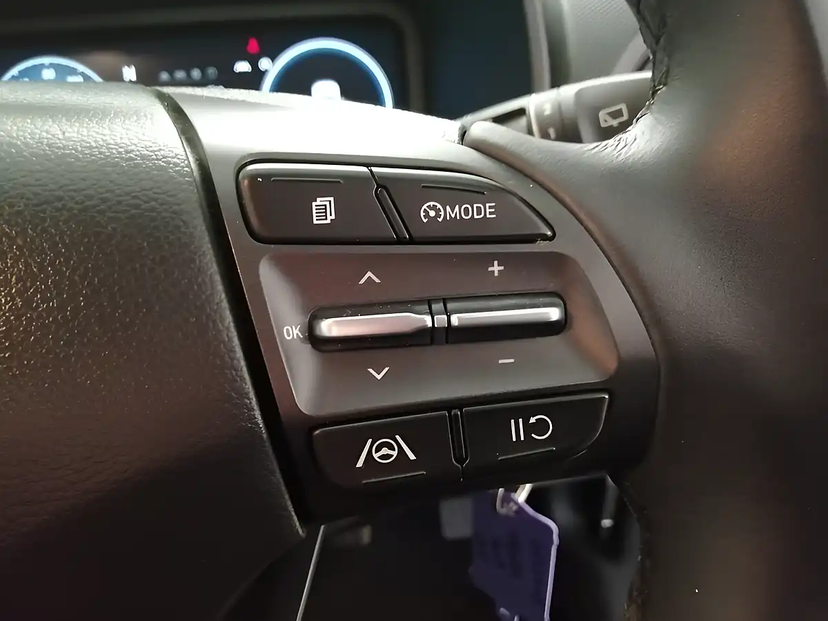 Used 2023 Hyundai Kona Se Connect Galactic Grey - Interior and Exterior details 9