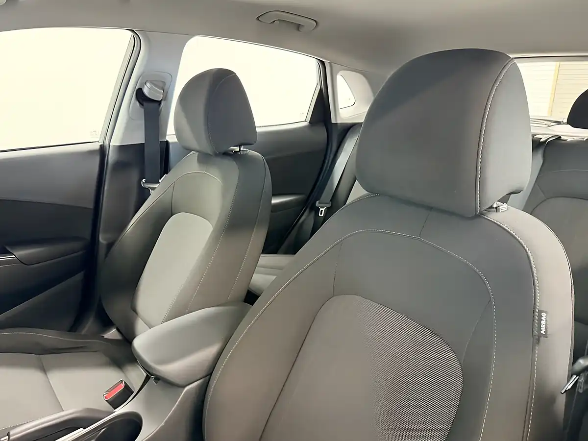 Used 2023 Hyundai Kona Se Connect Galactic Grey - Interior and Exterior details 12