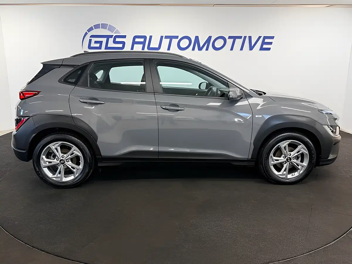 Used 2023 Hyundai Kona Se Connect Galactic Grey - Interior and Exterior details 5