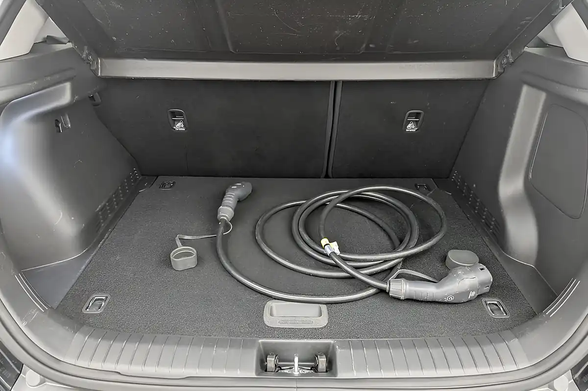 Used 2023 Hyundai Kona Ultimate Grey - Interior and Exterior details 15