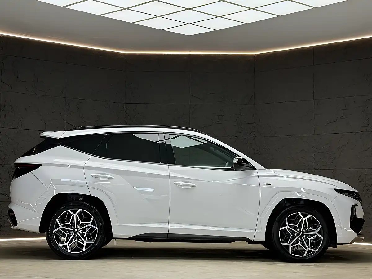 Used 2023 Hyundai Tucson N Line S White - Interior and Exterior details 19