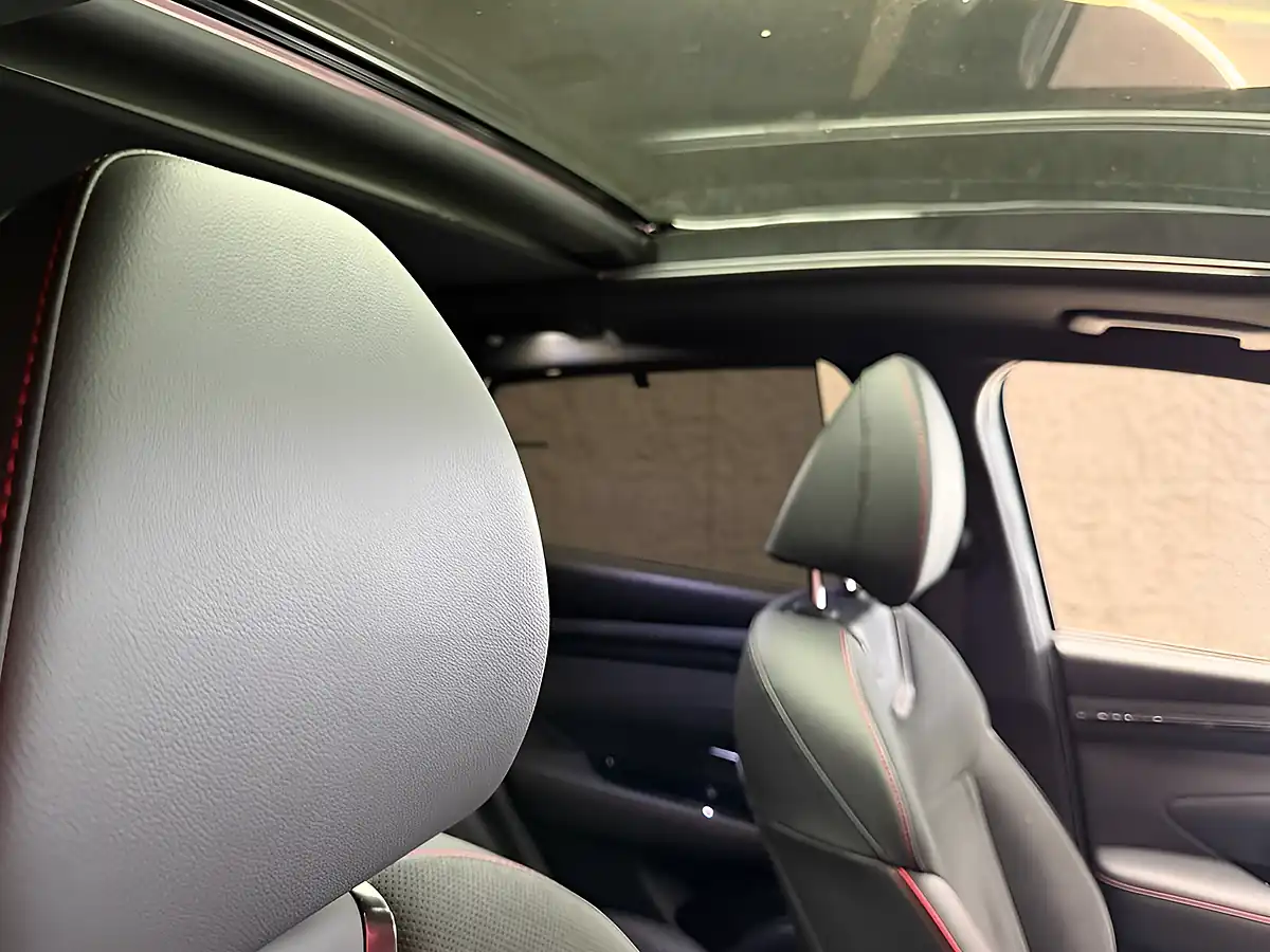 Used 2023 Hyundai Tucson N Line S White - Interior and Exterior details 5