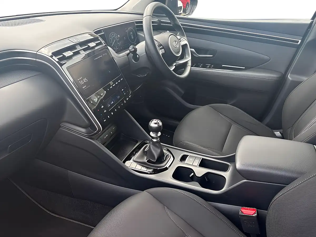 Used 2023 Hyundai Tucson Premium Bronze - Interior and Exterior details 10