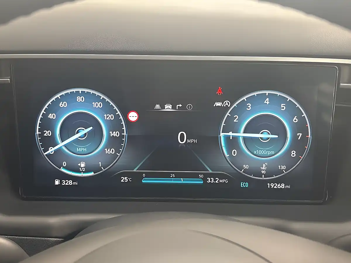 Used 2023 Hyundai Tucson Premium Bronze - Interior and Exterior details 17