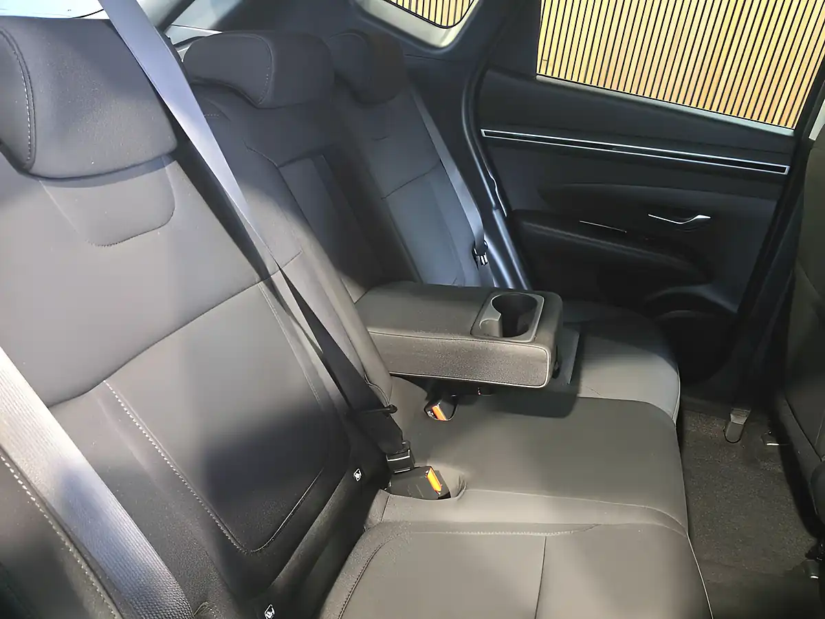 Used 2023 Hyundai Tucson Se Connect Blue - Interior and Exterior details 14