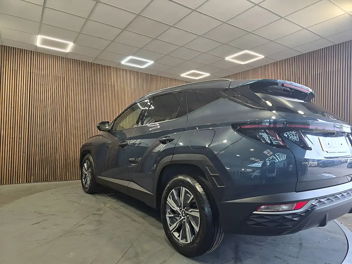 Used 2023 Hyundai Tucson Se Connect Blue - Interior and Exterior details 5