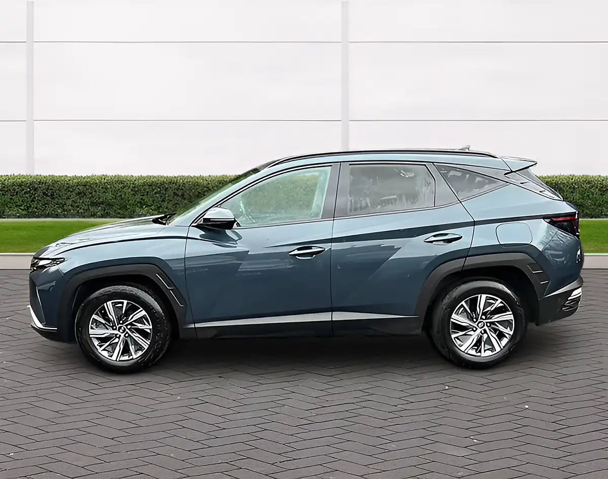 Used 2023 Hyundai Tucson Se Connect Dark Teal - Interior and Exterior details 4