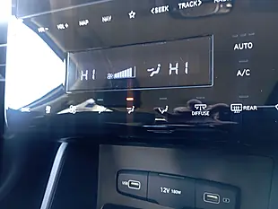 Used 2023 Hyundai Tucson Se Connect White - Interior and Exterior details 14