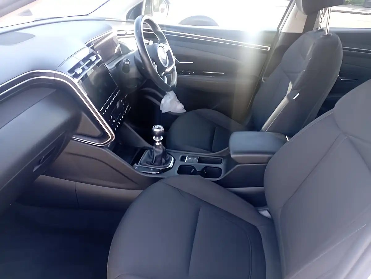 Used 2023 Hyundai Tucson Se Connect White - Interior and Exterior details 3