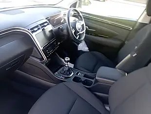 Used 2023 Hyundai Tucson Se Connect White - Interior and Exterior details 9