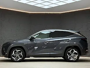 Used 2023 Hyundai Tucson Ultimate Dark Night Metallic - Interior and Exterior details 8
