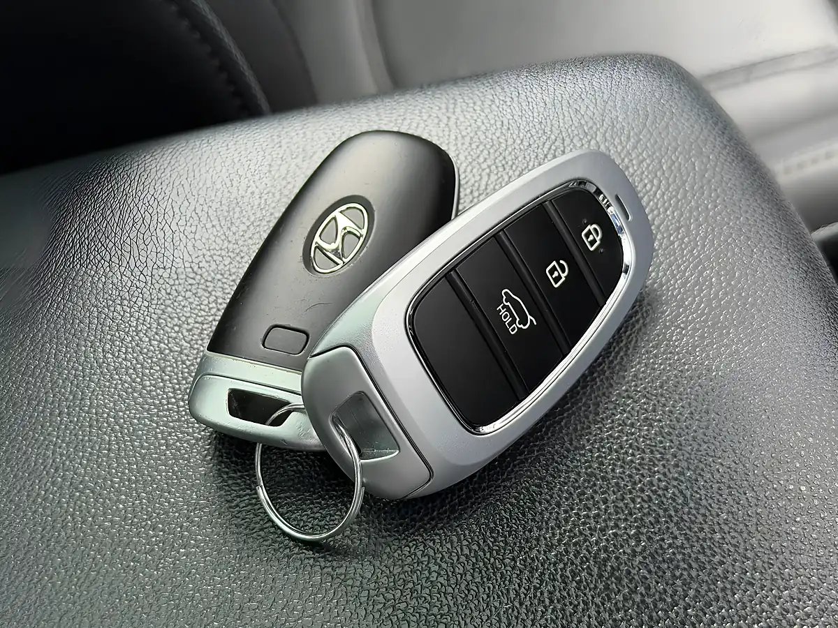 Used 2023 Hyundai Tucson Ultimate Silver - Interior and Exterior details 12