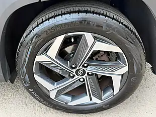 Used 2023 Hyundai Tucson Ultimate Silver - Interior and Exterior details 15