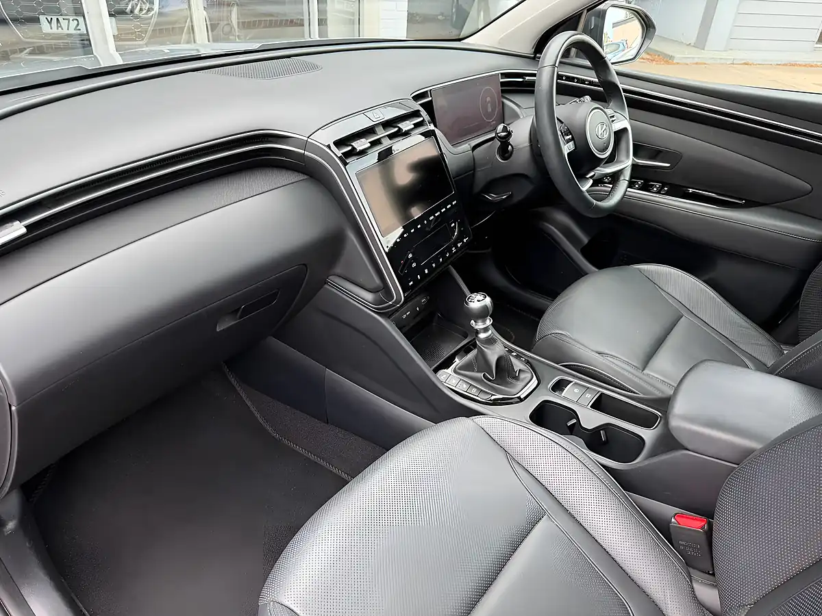 Used 2023 Hyundai Tucson Ultimate Silver - Interior and Exterior details 4