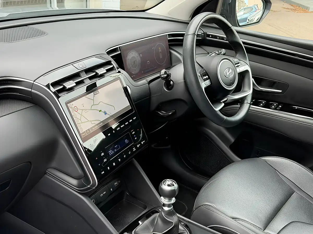 Used 2023 Hyundai Tucson Ultimate Silver - Interior and Exterior details 6