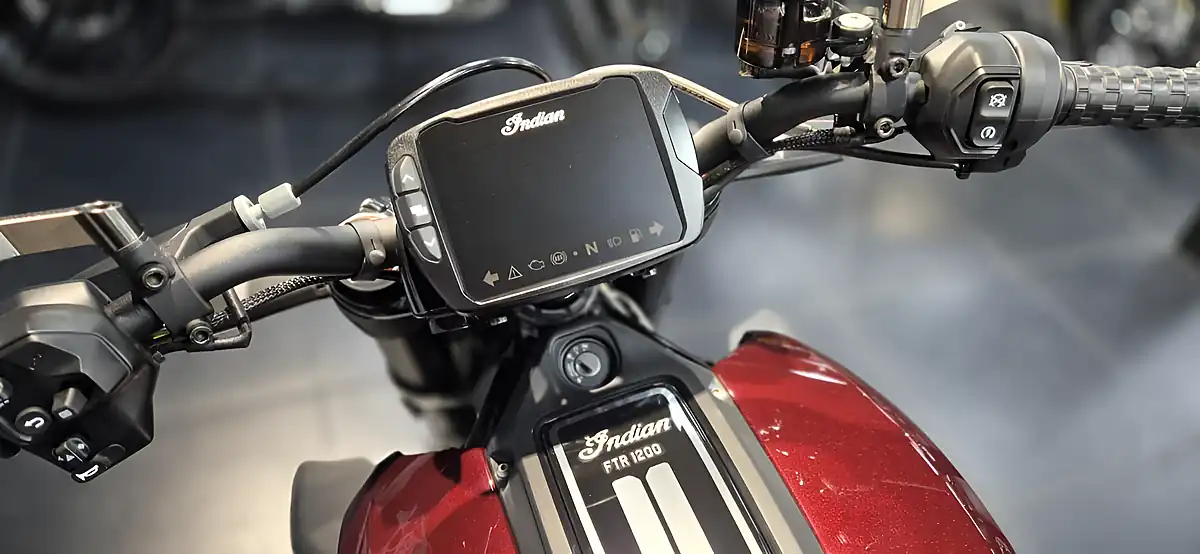 Used 2023 Indian Ftr 1200 S Maroon Metallic - Interior and Exterior details 10