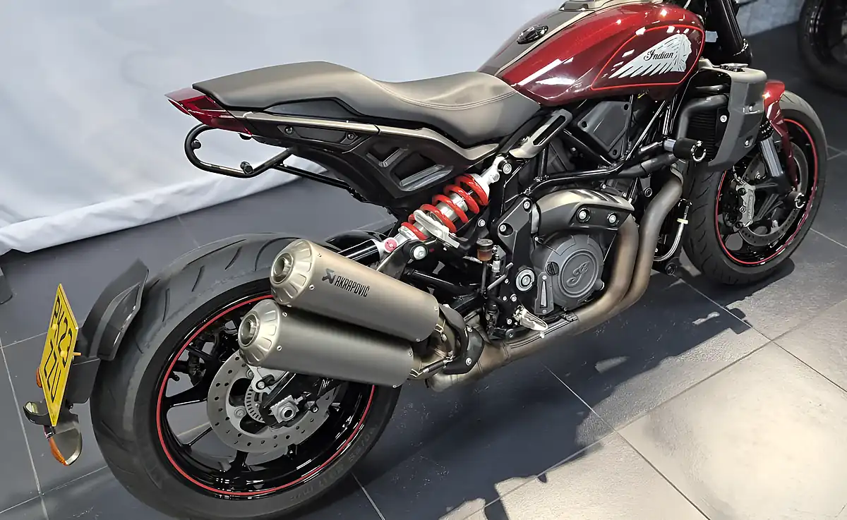 Used 2023 Indian Ftr 1200 S Maroon Metallic - Interior and Exterior details 3