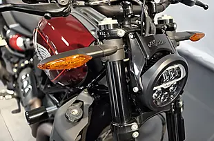 Used 2023 Indian Ftr 1200 S Maroon Metallic - Interior and Exterior details 8
