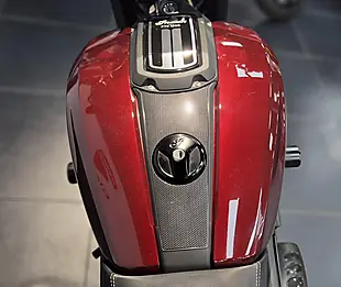Used 2023 Indian Ftr 1200 S Maroon Metallic - Interior and Exterior details 9