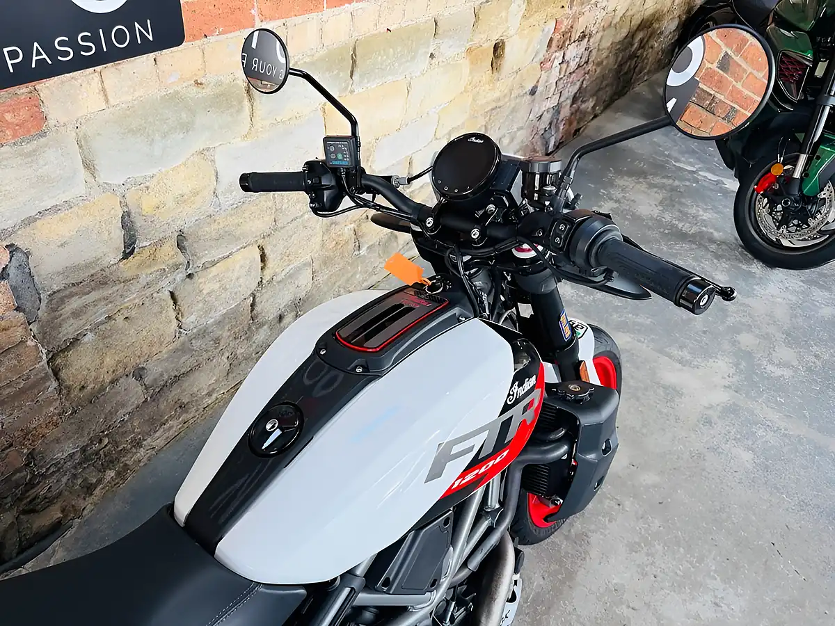 Used 2023 Indian Ftr Sport White - Interior and Exterior details 8