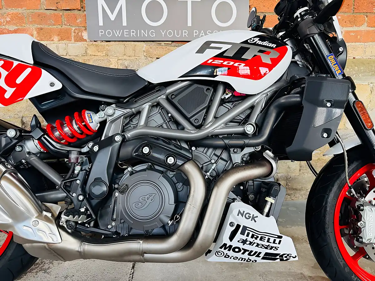 Used 2023 Indian Ftr Sport White - Interior and Exterior details 7